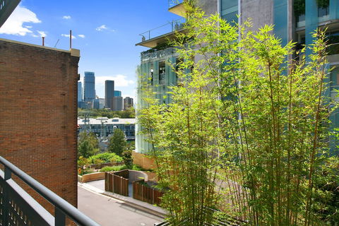 I Can View Woolloomooloo - Mackay Tourism 5