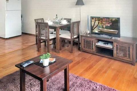 Home Near Shops & Beach - Mackay Tourism 6