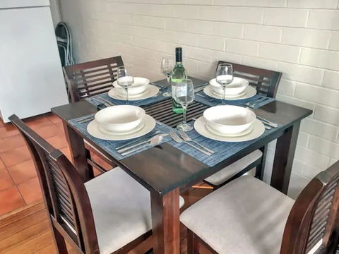 Home Near Shops & Beach - Mackay Tourism 3