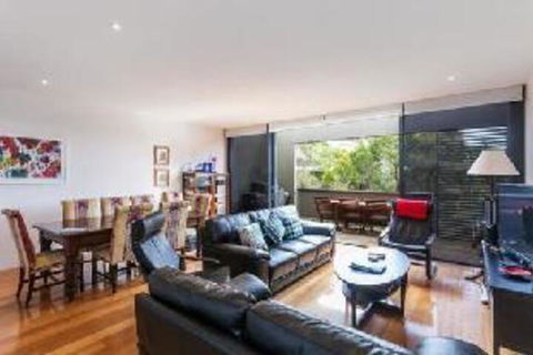 Anglesea Surf Beach Apartments - Mackay Tourism 3