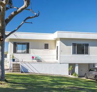 Toms Beach House - Mackay Tourism