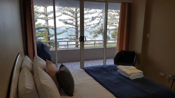 Point Break 2 Bedroom Apartment - Mackay Tourism 2