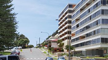 Point Break 2 Bedroom Apartment - Mackay Tourism 4