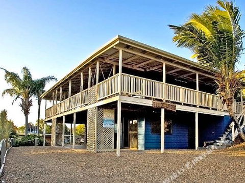 1770 Beach Accommodation Elliot Lodge - Mackay Tourism 6