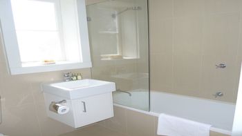 The Apartment Service LB001 - Mackay Tourism 2