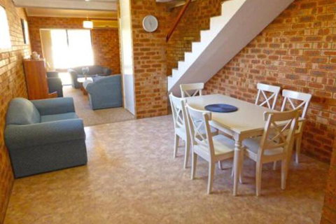 Dolphins Delight At Culburra Beach - Mackay Tourism 2