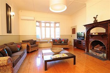 Healesville Garden Accommodation - Mackay Tourism 3