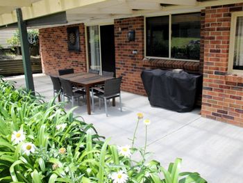 Narrawallee Escape - Mackay Tourism 1