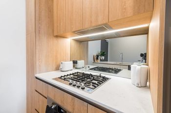 Executive Two Bedroom City Apartment With Views - Mackay Tourism 1