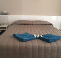 Lake Lefroy Motel  Bar - Mackay Tourism