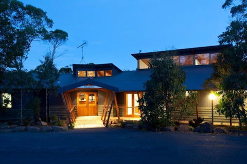 Cradle Mountain Wilderness Village - Mackay Tourism 1