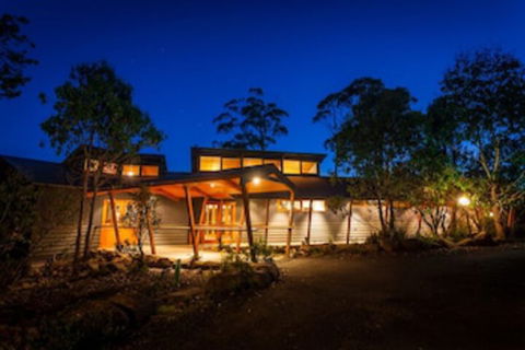 Cradle Mountain Wilderness Village - Mackay Tourism 0