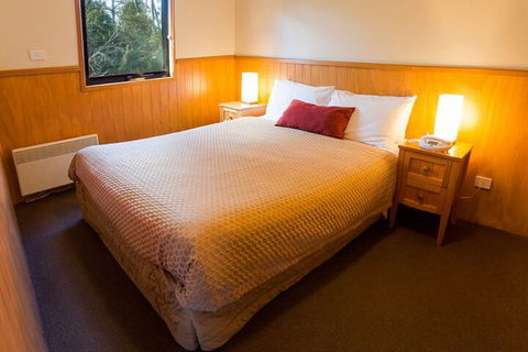 Cradle Mountain Wilderness Village - Mackay Tourism 3