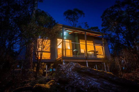 Cradle Mountain Wilderness Village - Mackay Tourism 6