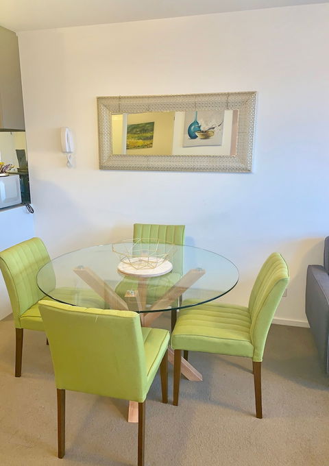 Luxury Apartment With View - Mackay Tourism 3