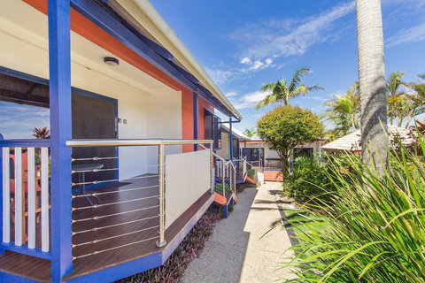 Clubyamba Beach Holiday Accommodation - Adults Only - Mackay Tourism 1
