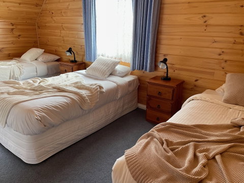 Dunes - Elegant Beach Villa With Huge Swim Spa - Mackay Tourism 5
