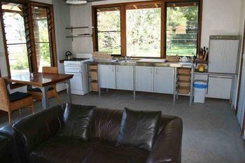 The Cedars Cottages - Mackay Tourism 5