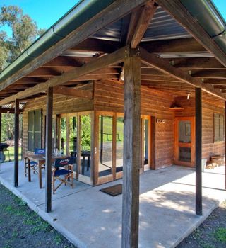 The Cedars Cottages - Mackay Tourism 4
