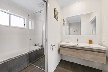 Del Boca Vista - 4 Bedroom House - Mackay Tourism 1