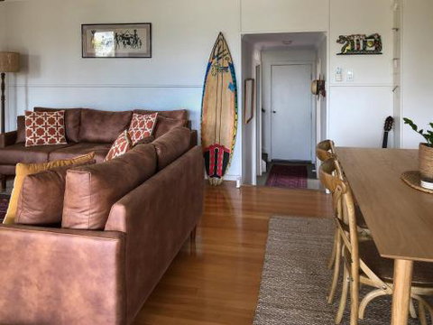 Samphire Beach House - Mackay Tourism 1