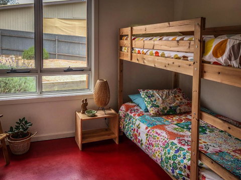Samphire Beach House - Mackay Tourism 3