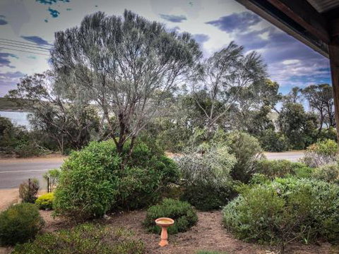Samphire Beach House - Mackay Tourism 4
