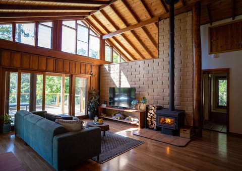 Carawirry Forest Escape - Mackay Tourism 1