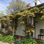 Clarence Cottage - Mackay Tourism 1