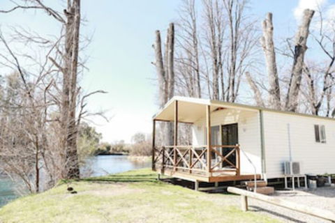 Riverglade Caravan Park - Mackay Tourism 0