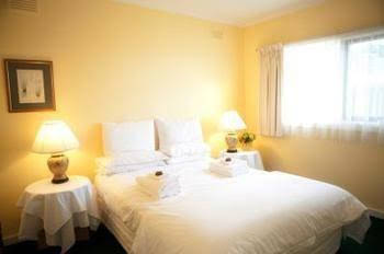 Campaspe Country House Hotel - Mackay Tourism 0