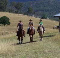Lillydale Farmstay - Mackay Tourism