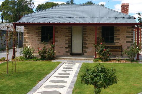 Annabelles Cottage - Mackay Tourism 4