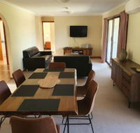 Annies Holiday Units - Mackay Tourism