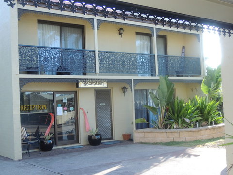 Argyle Terrace Motor Inn - Mackay Tourism 1