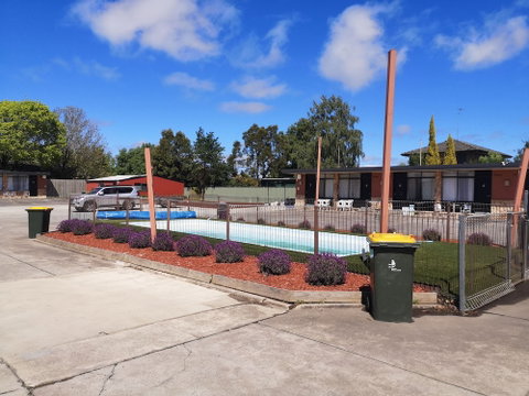 Avenue Motel - Mackay Tourism 1