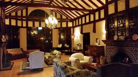 Petersons Armidale Winery & Guesthouse - Mackay Tourism 2