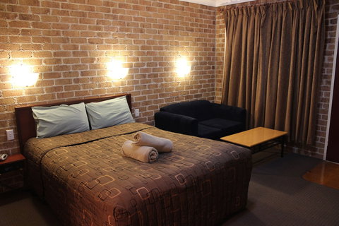 Acacia Motor Inn Armidale - Mackay Tourism 4