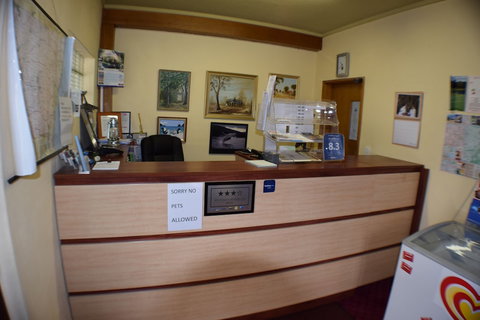 Acacia Motor Inn Armidale - Mackay Tourism 2