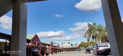 Hume Inn Motel - Mackay Tourism 1