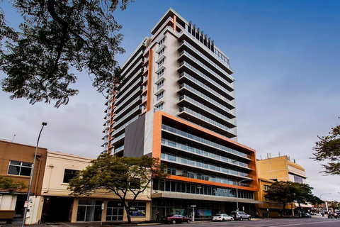 Astra Apartments Adelaide - Mackay Tourism 1
