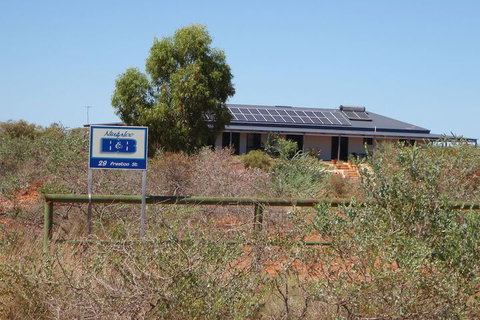 Ningaloo Bed And Breakfast - Mackay Tourism 1