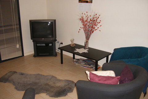 Ningaloo Bed And Breakfast - Mackay Tourism 6