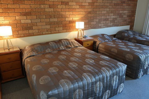 Newell Motor Inn - Narrandera - Mackay Tourism 3