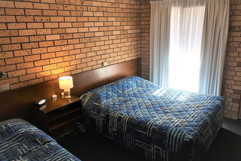 Newell Motor Inn - Narrandera - Mackay Tourism 7