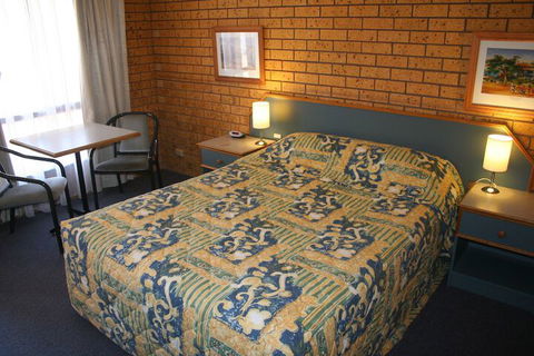 Newell Motor Inn - Narrandera - Mackay Tourism 5