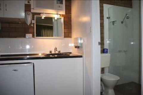 Camellia Motel - Mackay Tourism 6