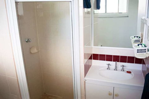 Rest Point Motor Inn - Mackay Tourism 6