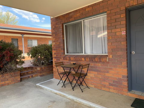 Peter Allen Motor Inn - Mackay Tourism 0