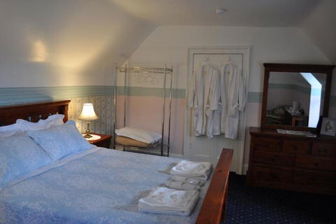 Roslyn House B & B - Mackay Tourism 3